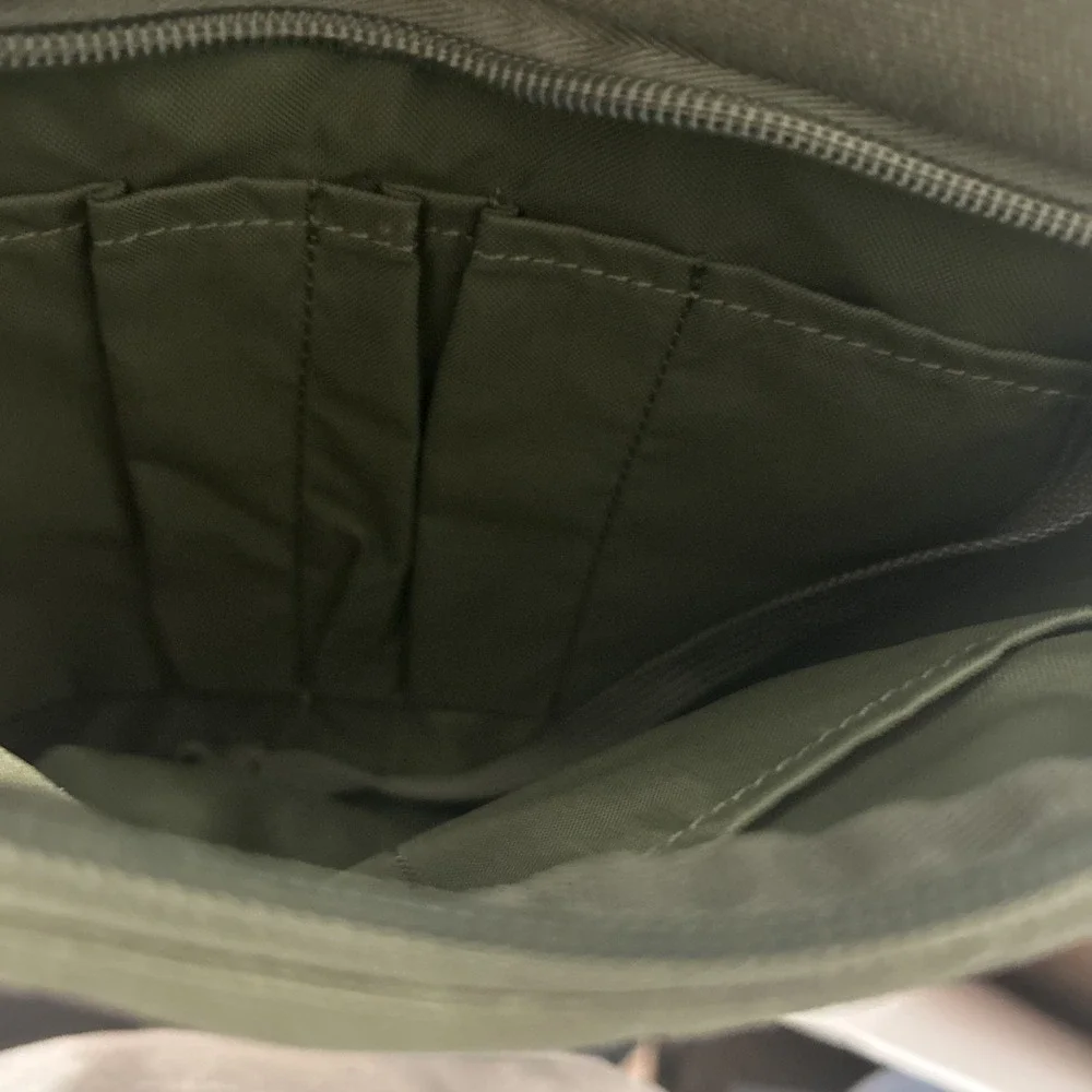 Brevité The Jumper 18L Backpack Olive Green Laptop Bag